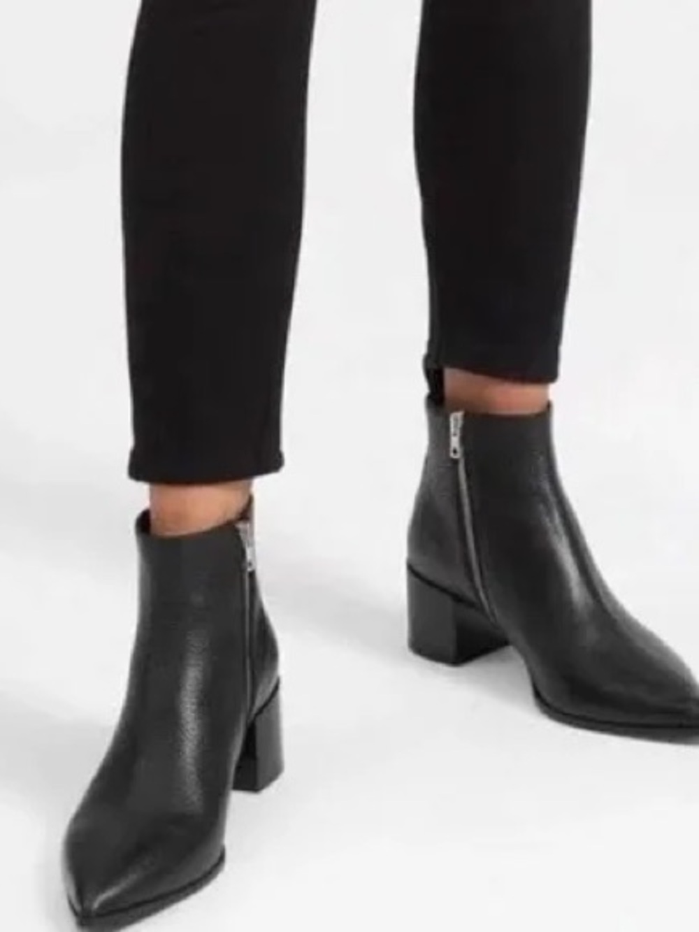 Classic everlane pebbled Black Leather Ankle Boots with Side Zip size 9.5